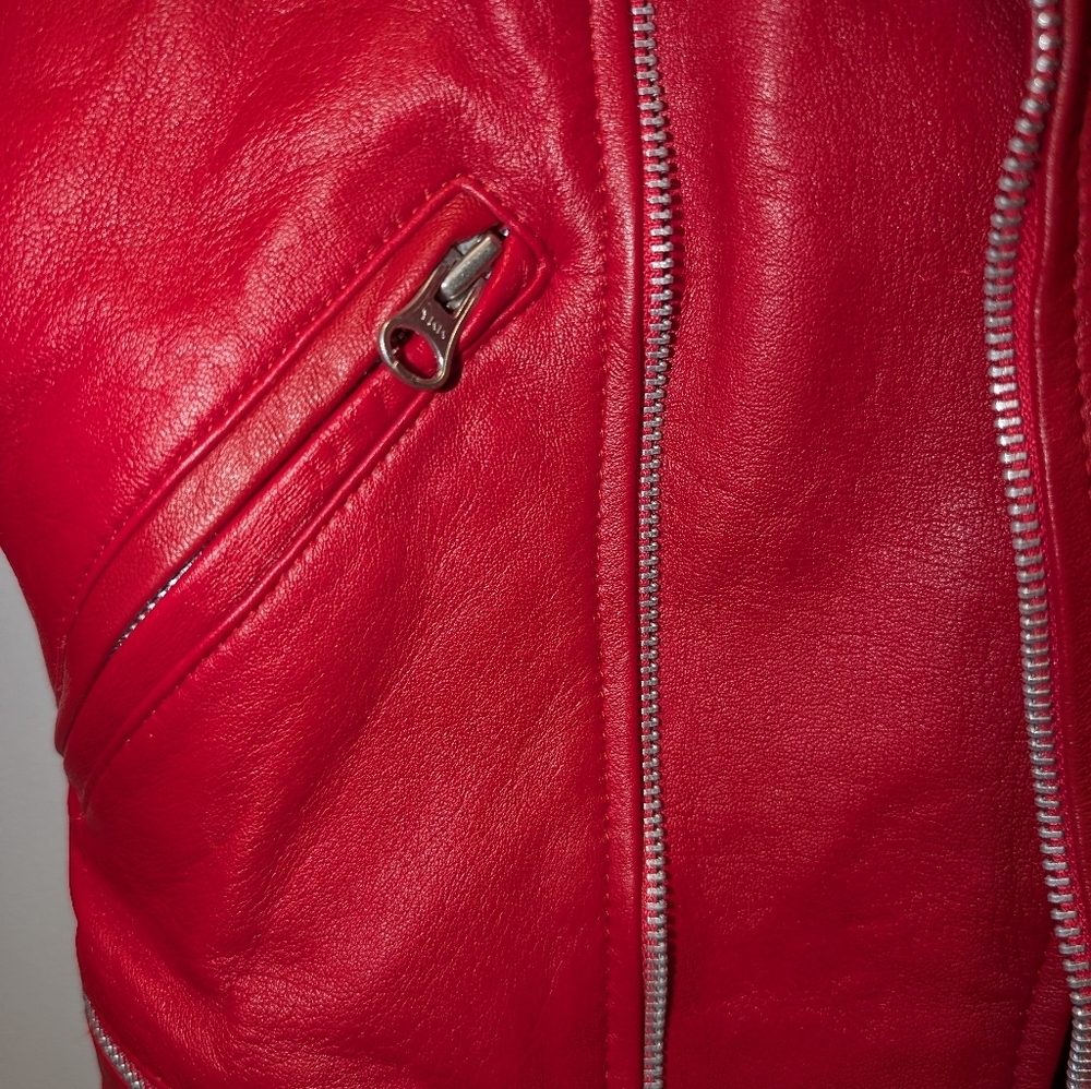 Southside Serpents Jacket Riverdale Cheryl Blossom's Red Leather Jacket - Picture 5 of 7